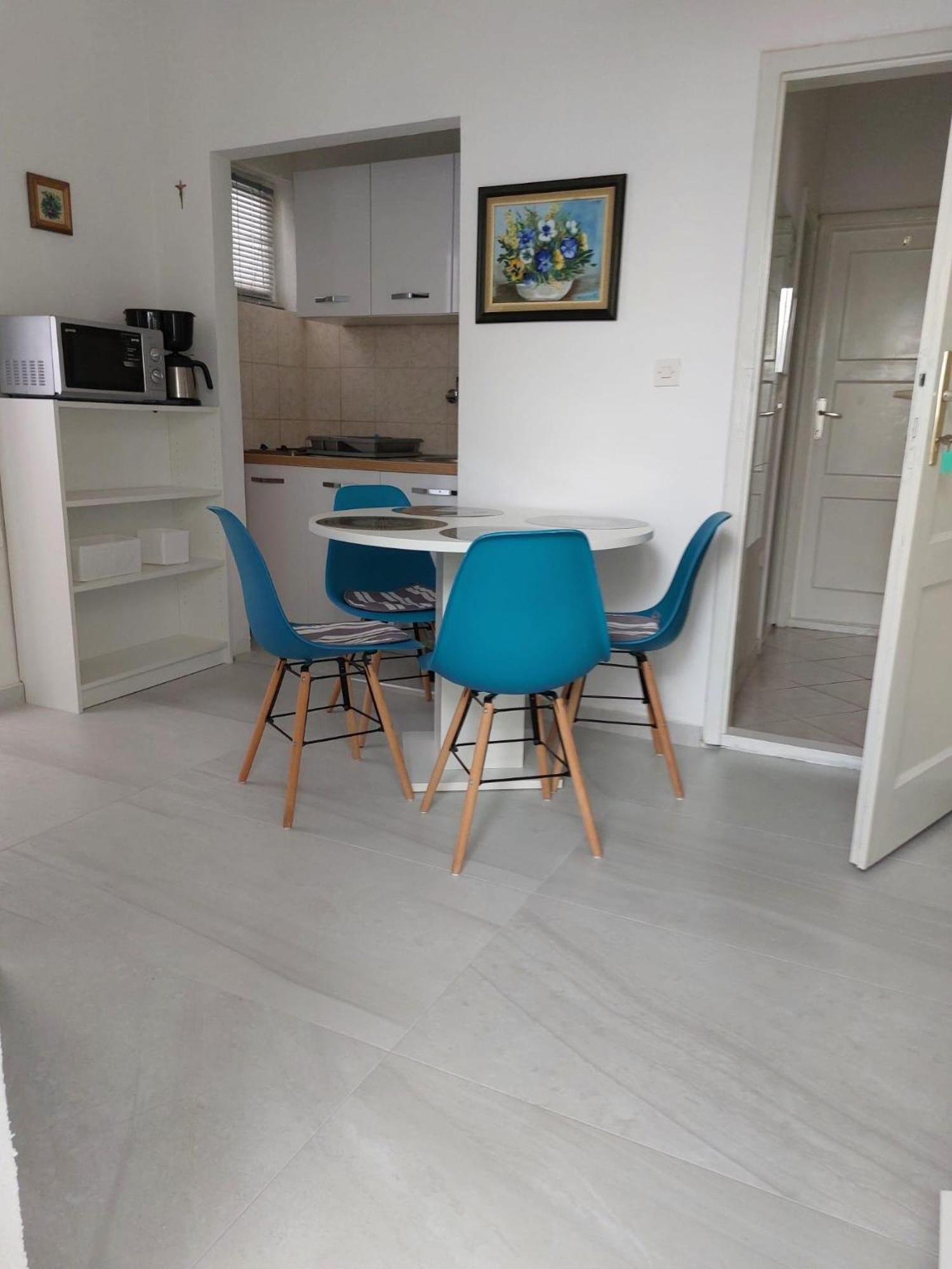 Apartments With A Parking Space Pisak, Omis - 1009 Rom bilde